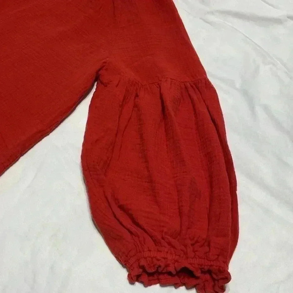 Universal Threads Red Gauzy Bell Sleeve Top Shirt in Size Large. Sloughed Cotton - Picture 3 of 10